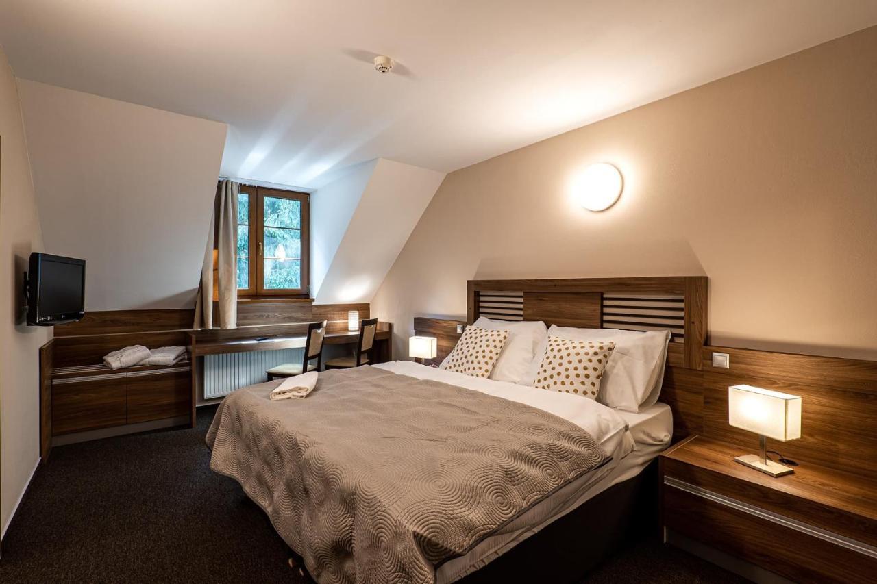 Wellness Hotel Pod Kycmolem Horní Lomná Zewnętrze zdjęcie